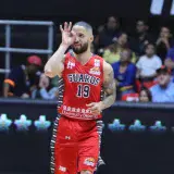 Guillent sumó un nuevo récord a su historial