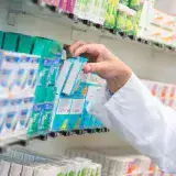 Acusan que cortes eléctricos retrasan producción de medicamentos