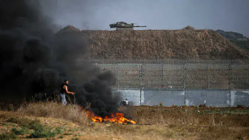 Explosión en Gaza deja 5 muertos y 25 heridos por choques con el ejército israelí