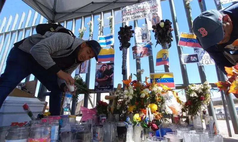 México inicia repatriación de cuerpos de migrantes fallecidos en incendio