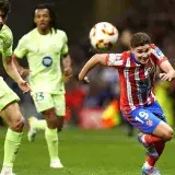 Julián Álvarez presiona para forzar su salida al Barcelona