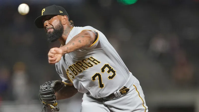 Felipe Vázquez se incorporará esta semana a los Leones del Caracas en la LVBP