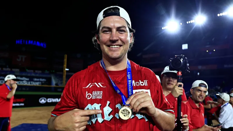 Tiburones de La Guaira reconocen que quieren firmar a Trevor Bauer para la 2024-25 de la LVBP