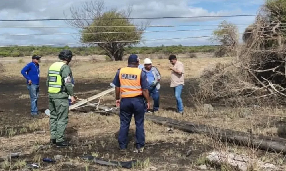 Tormenta eléctrica deja al municipio Guajira sin luz y con postes