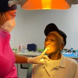 Misión Sonrisa beneficia con prótesis dentales a 80 zulianos