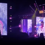 Productora se disculpa por retraso en concierto de Romeo Santos