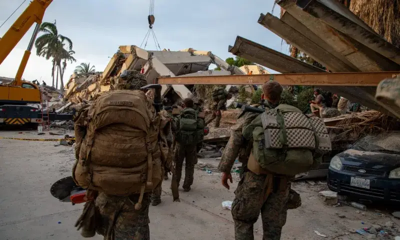 EE UU mantendrá a 2.000 militares en Venezuela hasta cerrar la operación de rescate