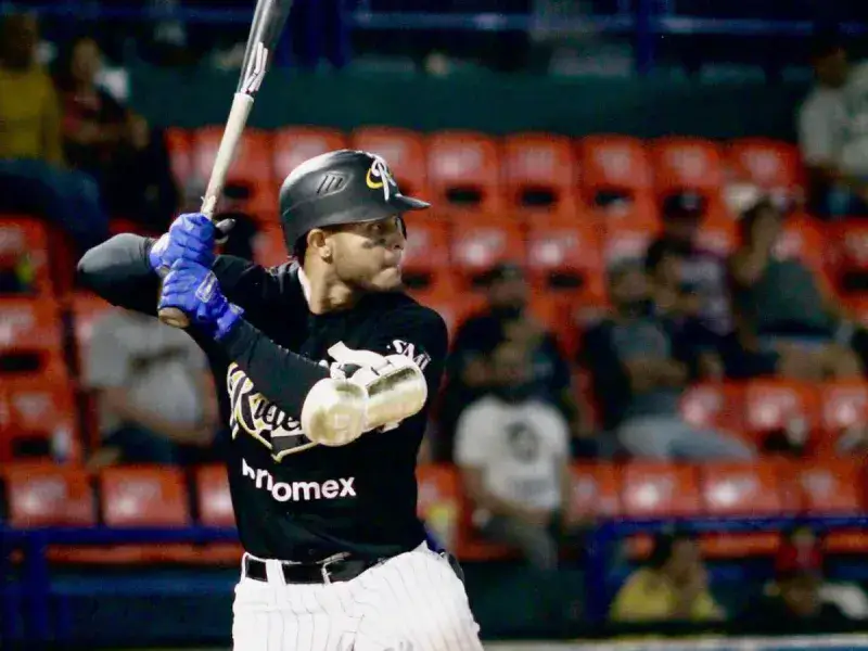 Ángel Reyes lideró a Rieleros en México