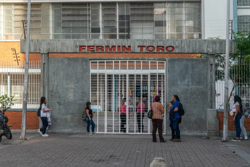 Inicio del año escolar y delegación en el G20 marcan la agenda del día