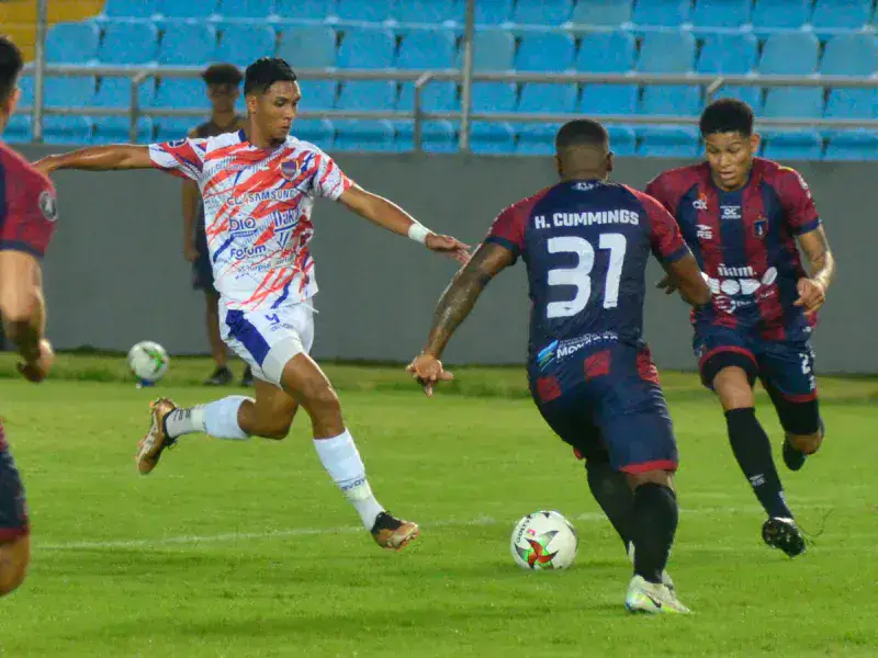 Monagas acabó con el invicto de Academia Puerto Cabello