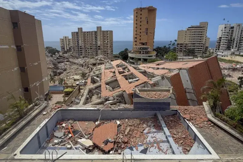 Guerra pide dejar la deuda y priorizar la reconstrucción