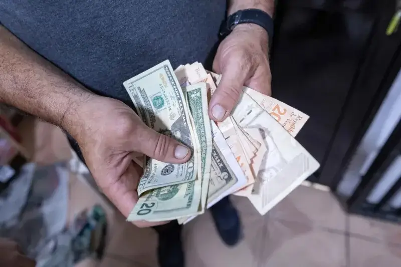 Inflación en Venezuela se acelera con alza del 13,8% en junio