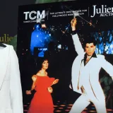 Pagan $ 260 mil por el traje de Travolta en Fiebre de sábado por la noche