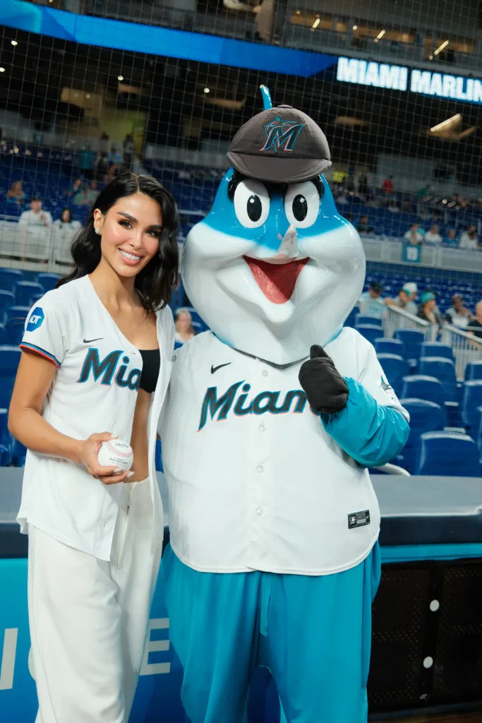 Michell Roxana lanza primer lanzamiento en Miami