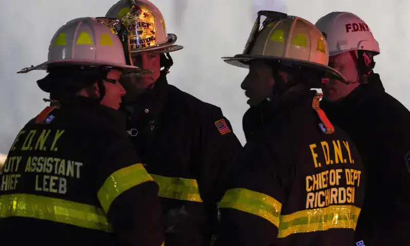 Una mujer y sus hijas de 8 y 10 años mueren en incendio en Nueva York