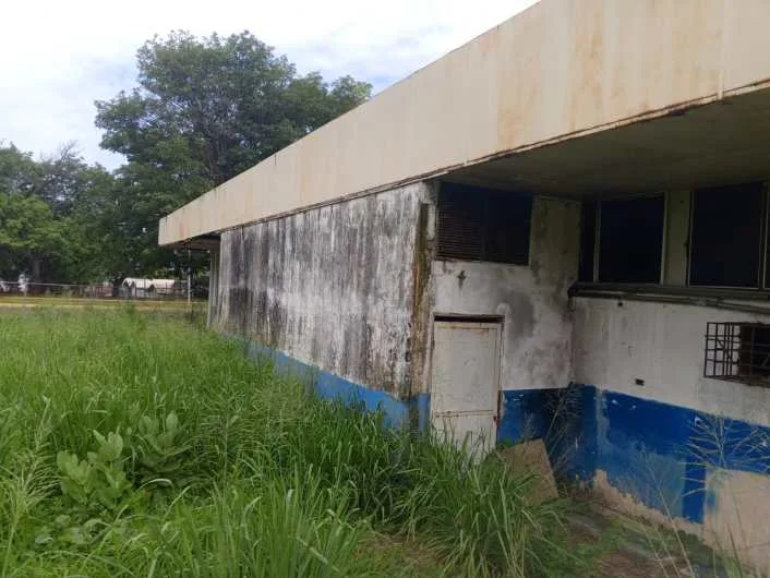 La UNEG en Puerto Ordaz opera con 11 aulas y baños colapsados