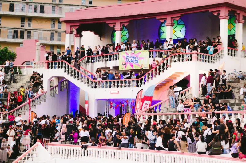 Batalla de outfits reunió a miles de jóvenes en el Nuevo Circo de Caracas