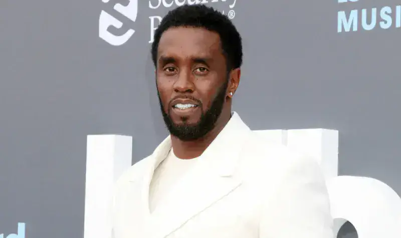Sean "Diddy" Combs afronta otra demanda por supuesta violación de menor