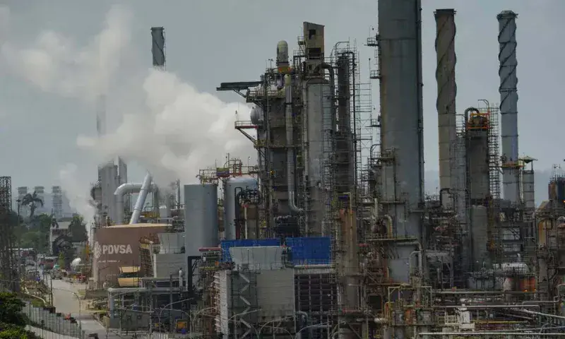 Venezuela exportará gas natural a Repsol y Eni 