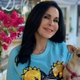 María Conchita Alonso apoya adopción de mascotas en Venezuela 