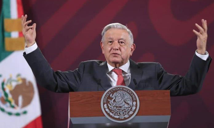 López Obrador afirma "no proteger a nadie" ante juicio al jefe de Migración