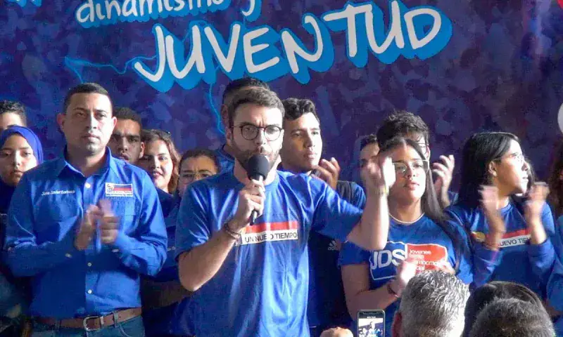 Jóvenes de UNT proponen candidatura de Rosales a la primaria