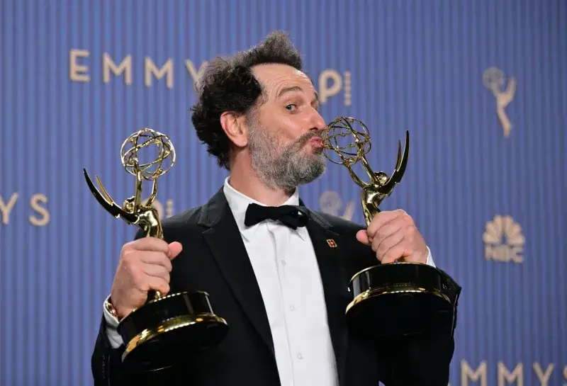 Matthew Rhys: del origen galés a la cima histórica de los premios Emmy
