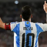 Messi firma triplete en la victoria de Argentina 3-0 sobre Argelia