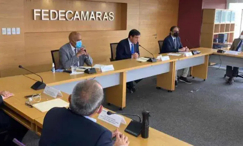 Fedecámaras señala compromiso por "mejores condiciones laborales"