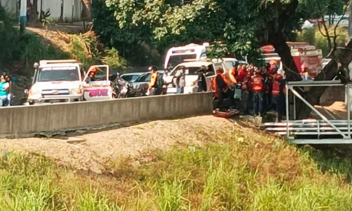 Localizan dos cadáveres en el río Guaire