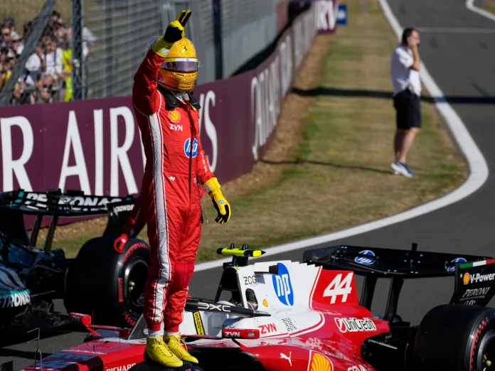 Hamilton se quedó con la pole para la Sprint de Silverstone por apenas 0.011 segundos