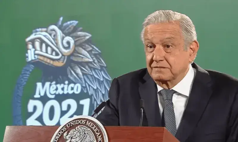 AMLO: "Migrantes no pudieron salir del albergue porque no estaba la llave"