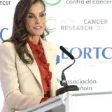 La Reina Letizia urge en Bruselas a acelerar la ciencia oncológica