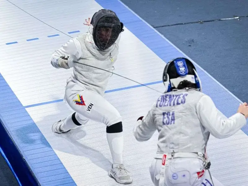 Anabella Acurero gana oro en florete en Santo Domingo