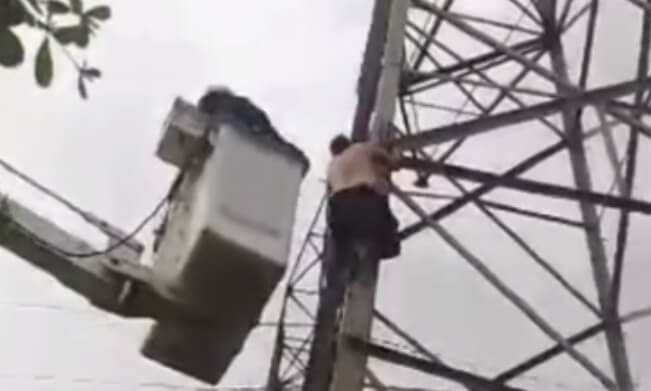 Hombre intenta quitarse la vida desde lo alto de una cabria en Lagunillas