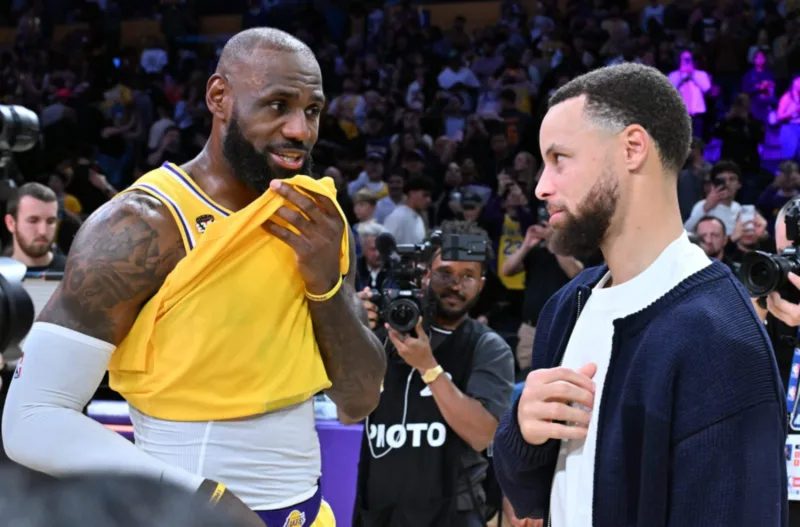 Warriors preparan una oferta de 15 millones por LeBron James