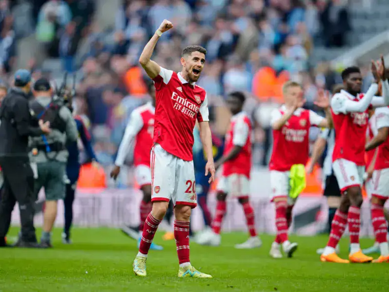 El Arsenal no le pierde pisada al Manchester City