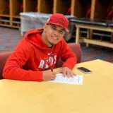 Bravos firmó a prospecto Juan C. Martínez