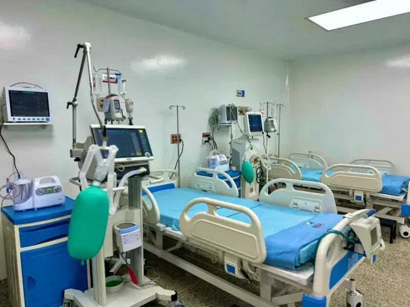 Renuevan quirófanos y la UCI del Hospital Central de Maracaibo