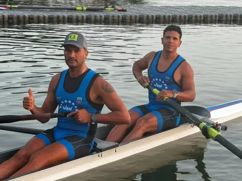 Mora y Machado ganan oro en el remo de los Juegos CAC 2026