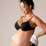 Jimena Araya revela el nombre de su primer hijo