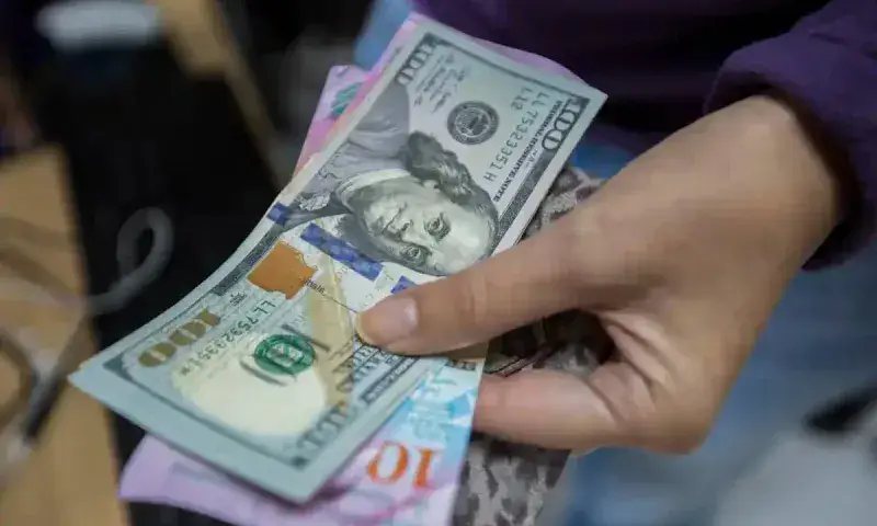 Venezuela sigue al final del ranking de salarios mínimos en América Latina