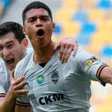 Gol de Kevin Kelsy le dio el triunfo al Shakhtar