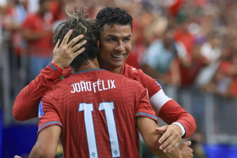 Cannavaro le pidió a Cristiano Ronaldo que no se retire
