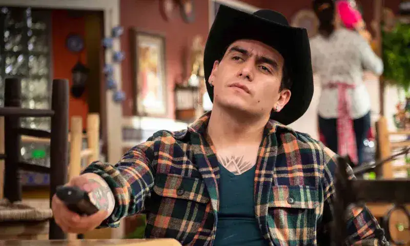 Hijo de Joan Sebastian y Maribel Guardia muere por infarto