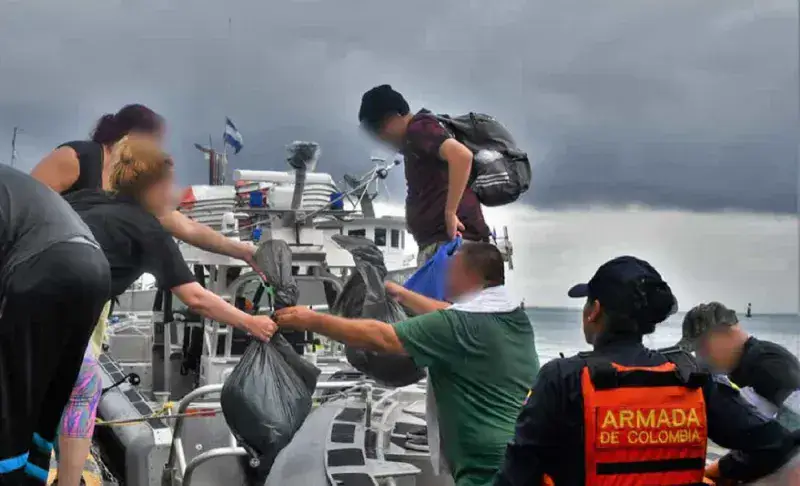 Rescatan a 11 migrantes venezolanos en el Caribe colombiano