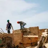 Trabajadores de La Guaira denuncian exclusión en reconstrucción