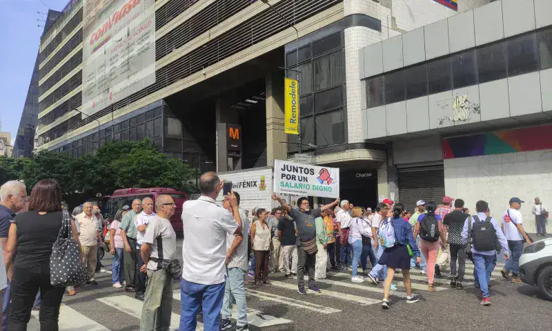 Jubilados del MinTransporte exigen reivindicaciones salariales