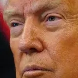 Tribunal frena orden de Trump sobre voto por correo