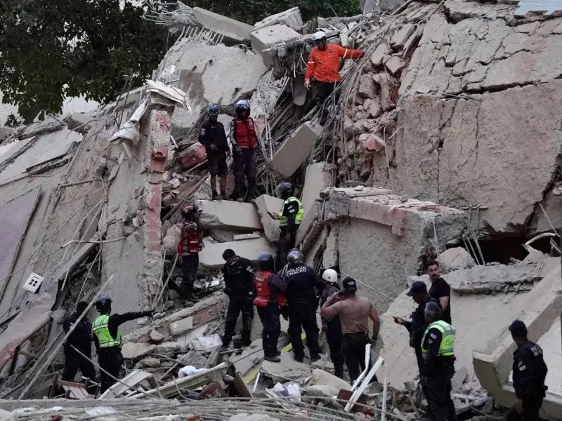 Sismo deja 2.954 muertos y 16.592 heridos